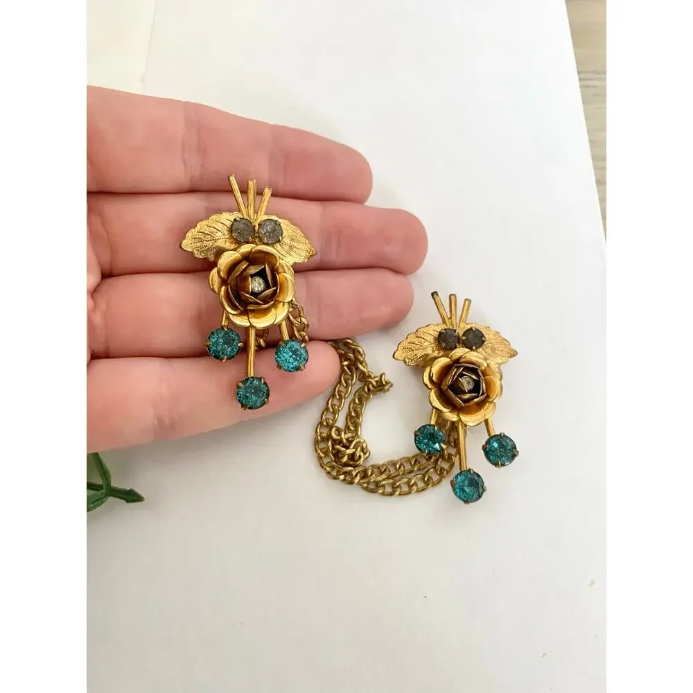 Vintage 1950s Sweater Clip Double Brooch Teal Rhinestone Gold Tone Chain Elegant
